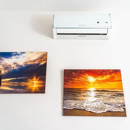 A Lovely Modern Flat A Stone Throw From The Sea Lejlighed