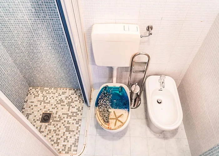 A Lovely Modern Flat A Stone Throw From The Sea *